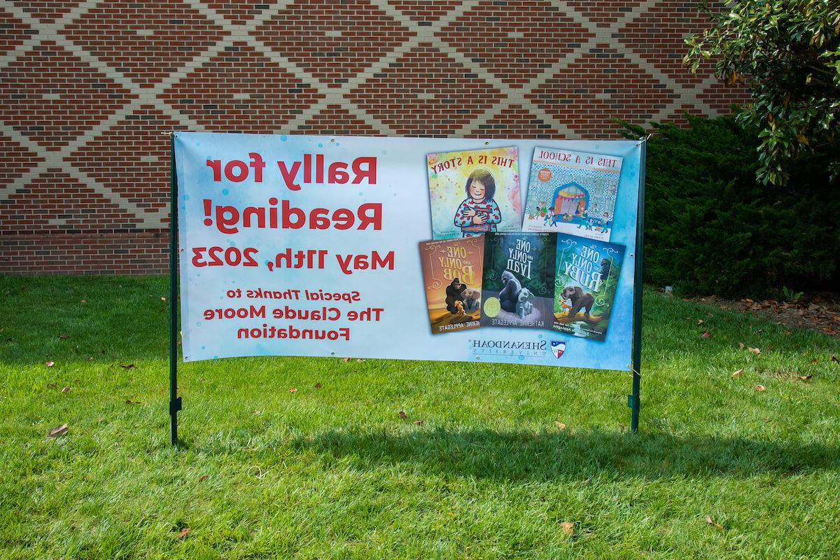 Rally for Reading sign outside of Ohrstrom-Bryant Theatre.